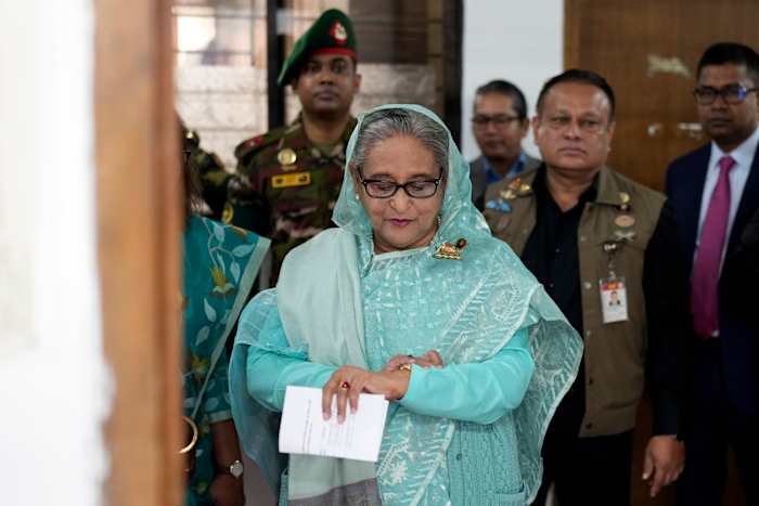 Bangladesh eist uitlevering van de afgezette leider Sjeik Hasina uit India
