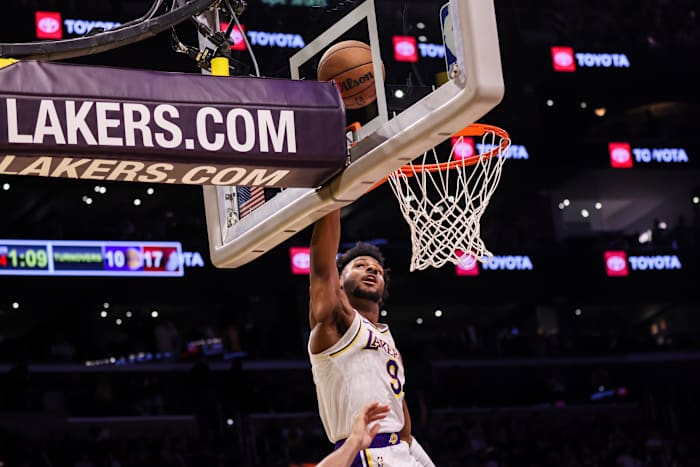 Bronny James bespreekt de uitdaging van het omgaan met zijn geestelijke gezondheid na hartangst