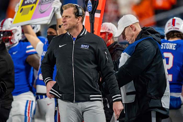 Coaches twijfelen aan de timing van het transferportaal terwijl ze zich voorbereiden op de College Football Playoff