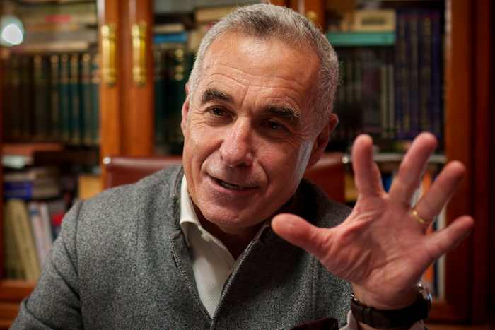 Controversiële presidentskandidaat Calin Georgescu wil dat Roemenië een ‘zelfvoorzienende macht’ wordt