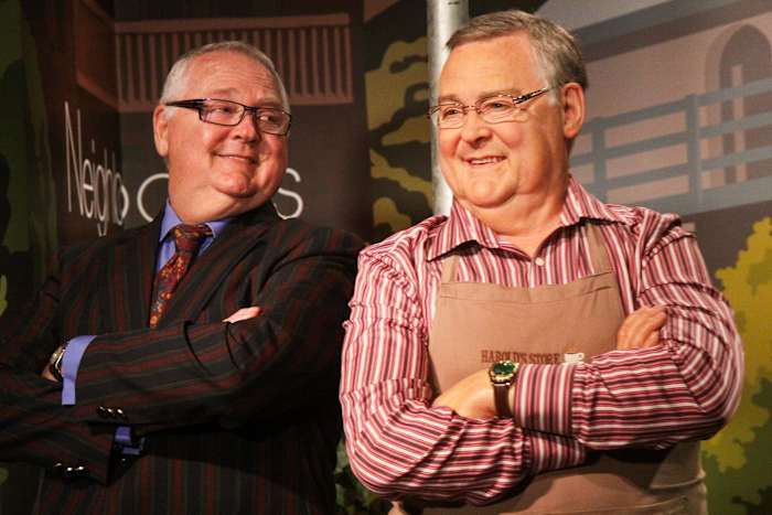 De Australische acteur Ian Smith, die Harold Bishop speelde in 'Neighbours', gaat met pensioen vanwege kanker
