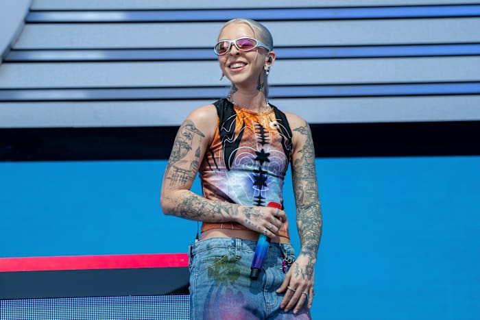 De Puerto Ricaanse rapper Young Miko bewijst dat het tij aan het keren is in Latin trap. Grammy nom ondersteunt het