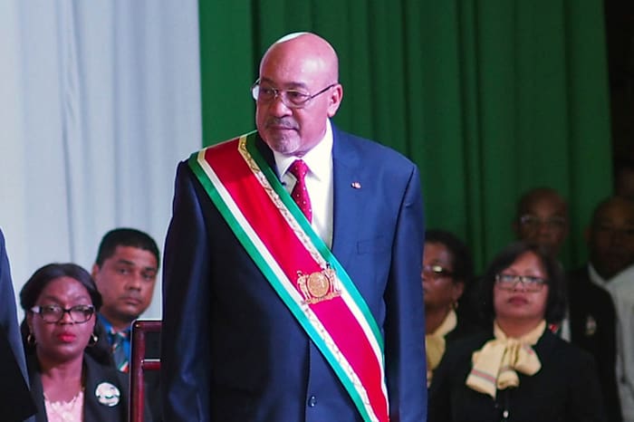 Desi Bouterse, een voor moord veroordeelde dictator die tweemaal over Suriname regeerde, is op 79-jarige leeftijd overleden