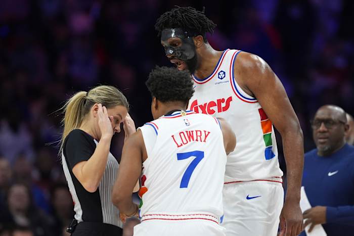 Embiid werd uit het veld gestuurd na twee technische fouten in de wedstrijd tegen Wembanyama en Spurs