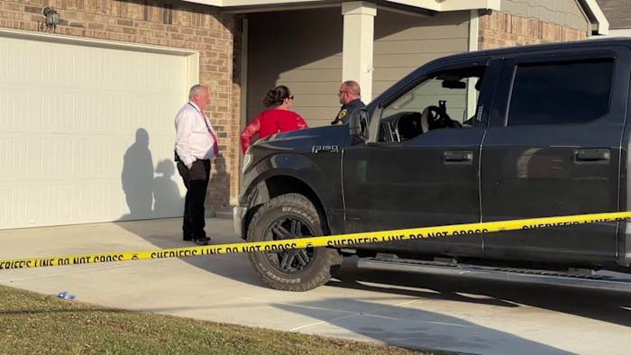 Er wordt een moordonderzoek uitgevoerd in het verre westen van Bexar County, zegt het kantoor van de sheriff