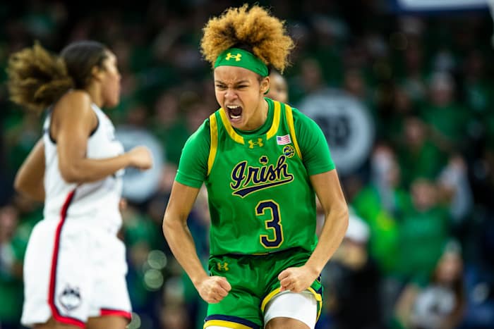 Hidalgo scoort 29 terwijl nummer 8 Notre Dame nummer 2 UConn met 79-68 tegenhoudt