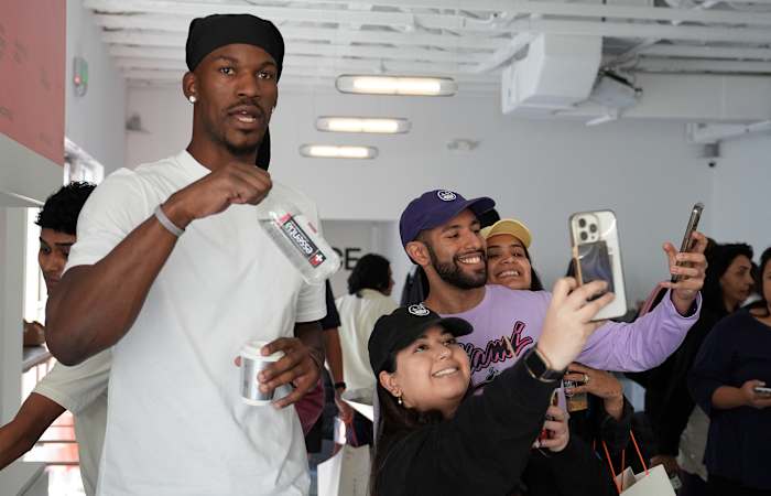 Jimmy Butler zegt dat hij zich geen zorgen maakt over zijn toekomst bij Heat te midden van handelsspeculaties