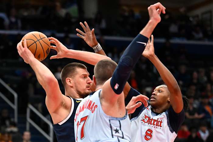 Jokic's carrièrehoogtepunt van 56 punten komt tijdens een dieptepunt voor de Nuggets