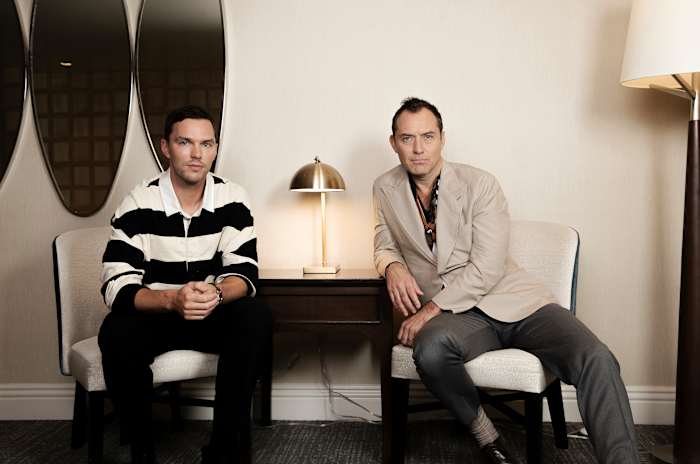 Jude Law en Nicholas Hoult leiden thriller over de echte FBI-klopjacht op een blanke supremacistische leider