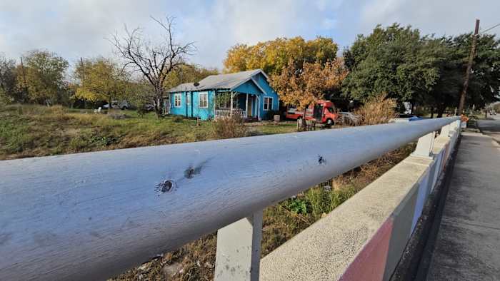 Man ontwijkt tientallen kogels die in zijn huis ten noordwesten van het centrum zijn afgevuurd