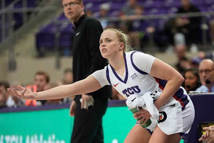 TCU, Duke klimmen naar top 10, Notre Dame zakt in AP Top 25 voor dames; UCLA en UConn blijven 1-2