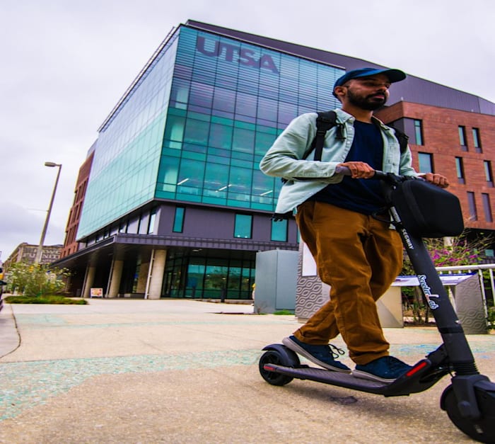 UTSA gaat ten onder met toevoegingen aan de elektrische scootervloot