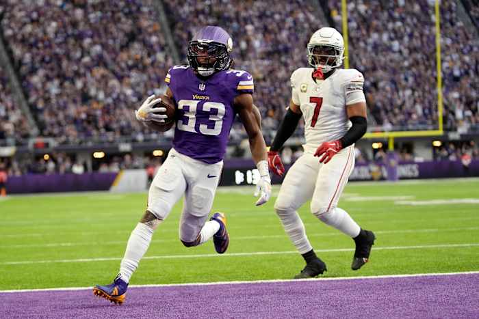 Vikingen winnen 5e op rij en komen langs Cardinals 23-22 op de TD-pass van Sam Darnold met nog 1:13 te gaan