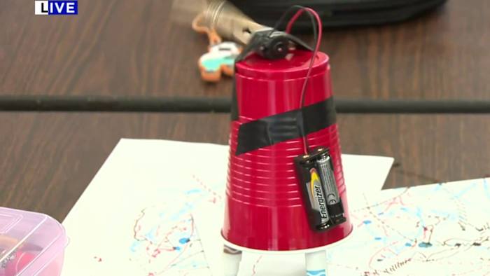 🧪 Wetenschap met Sarah: Wiggle Robots 😵‍