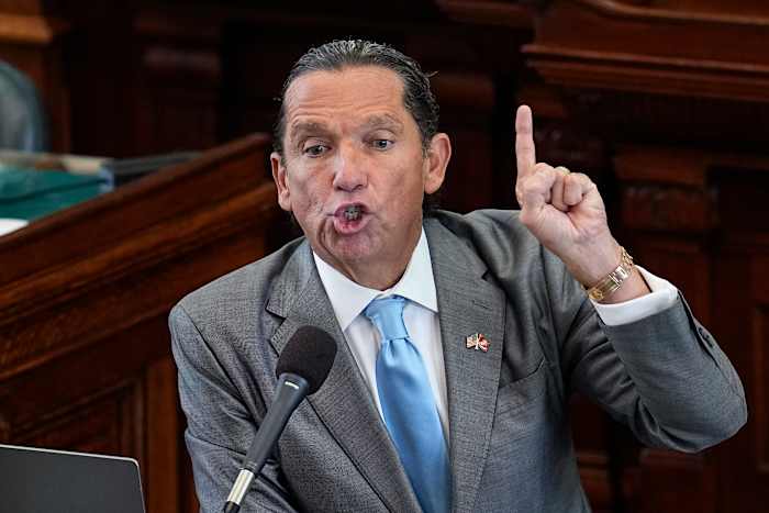 Wie is Tony Buzbee, de advocaat die Jay-Z aanklaagt als onderdeel van een civiele zaak tegen Sean 'Diddy' Combs?