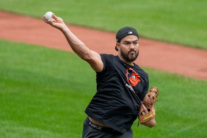 Anthony Santander gaat akkoord met een vijfjarig contract ter waarde van $92,5 miljoen met de Toronto Blue Jays