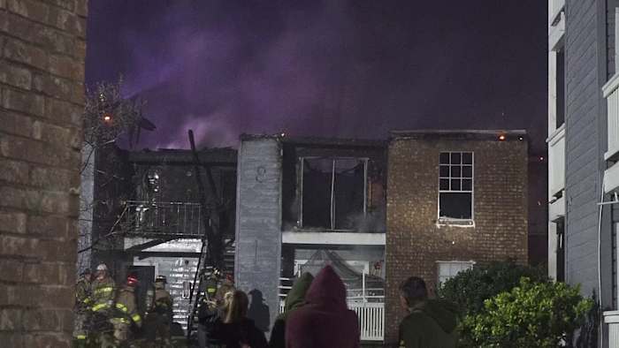 Bewoners ontheemd na brand in appartementencomplex, zegt SAFD