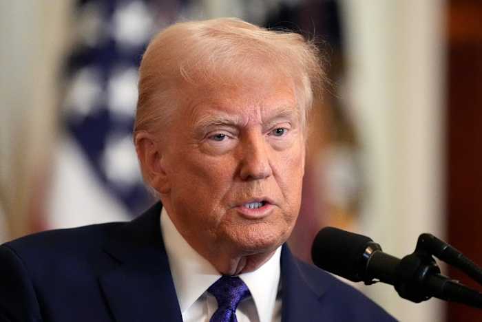 De bevelen van Trump zijn gericht op kritische racetheorie en antisemitisme op universiteitscampussen