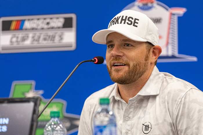 Dit weekend is er een race, dus Justin Marks zorgde ervoor dat Trackhouse Racing toegang had tot het veld