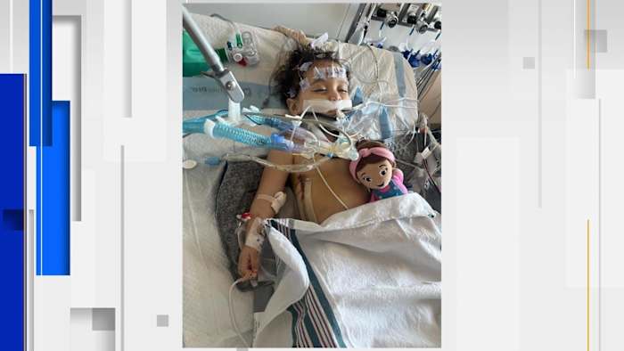 Eenjarig meisje dat ernstig gewond raakte bij een ongeluk op de Montessorischool in NW Bexar County is overleden, zegt haar vader