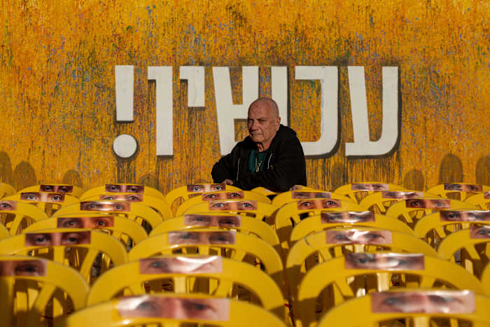 Gijzelaars in Gaza moeten opnieuw een winter doorstaan ​​terwijl hun families pleiten voor een staakt-het-vuren