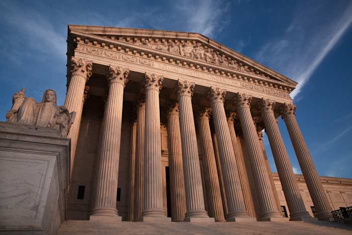 Het Amerikaanse Hooggerechtshof weegt de grondwettigheid van de leeftijdsverificatievereiste voor pornosites in Texas af