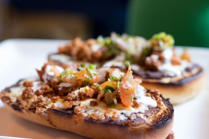 Het Broadway-vlaggenschip van CommonWealth Coffeehouse wordt geëxecuteerd