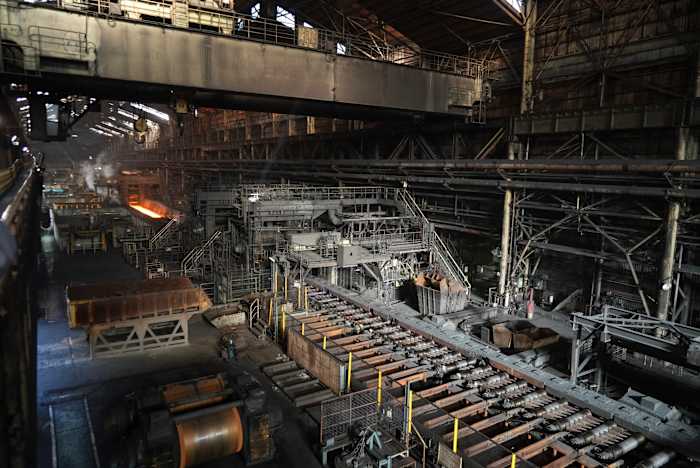 Het besluit van Biden om de overname van Nippon Steel te blokkeren schept onzekerheid voor Amerikaanse staalarbeiders