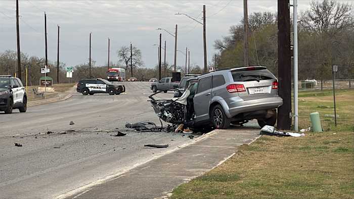 Het kantoor van de medische onderzoeker identificeert de man die omkwam bij een frontale crash aan Southeast Side