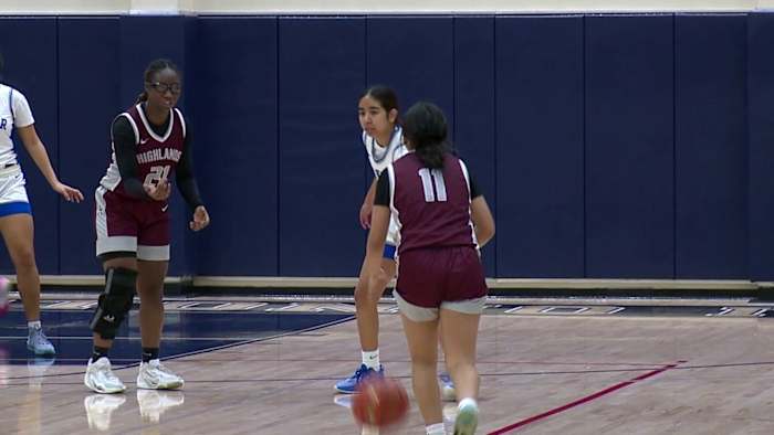 Highlands Girls 'Basketball in prime positie om play -offs te maken met districtswin