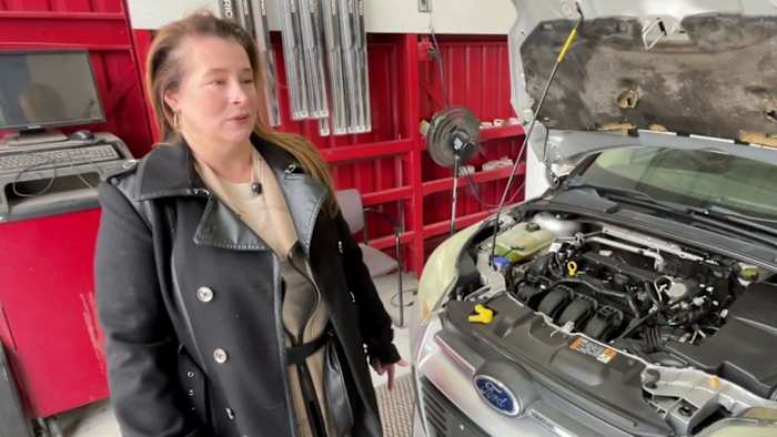 Hoe u uw voertuig kunt voorbereiden op een rit tijdens een koudegolf