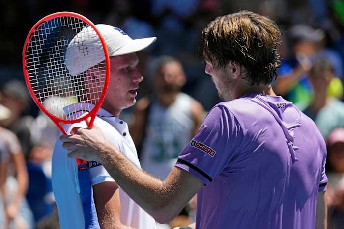Jenson Brooksby keert na twee veelbewogen jaren terug naar het proftennis op de Australian Open