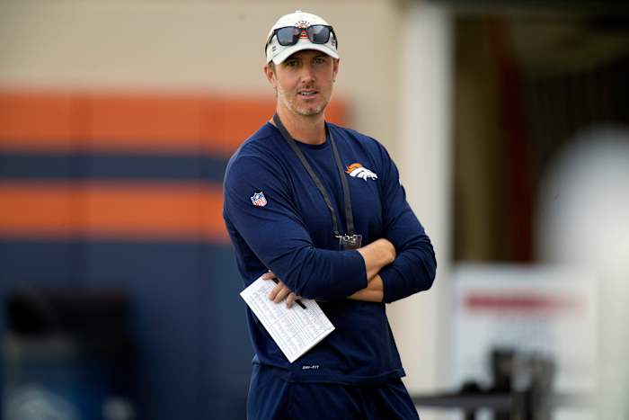 Jets gaat akkoord met een overeenkomst met Broncos-directeur Darren Mougey als algemeen directeur