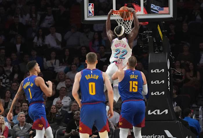 Jimmy Butler keert terug uit schorsing en speelt vrijdag voor Miami tegen Denver