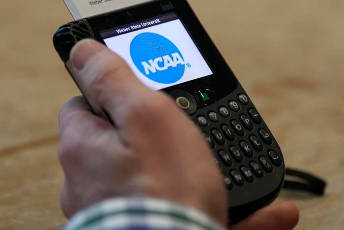 March Madness zal damesteams betalen volgens een nieuwe structuur die is goedgekeurd door de NCAA