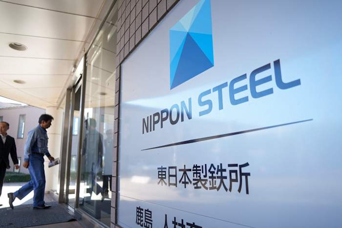 Nippon en US Steel dienen een rechtszaak in tegen de regering-Biden, vakbond en rivaal nadat de deal van $15 miljard tot zinken is gebracht