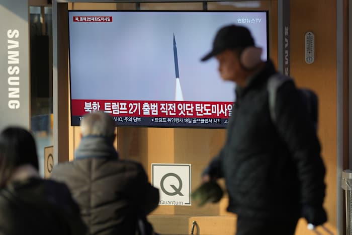 Noord-Korea lanceert voor de tweede keer dit jaar raketten richting oostelijke wateren, zegt South