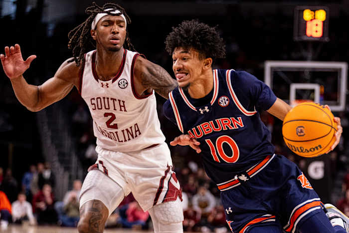Nr. 2 Auburn komt voorbij South Carolina 66-63, opvallende Johni Broome vertrekt met linkerenkelblessure