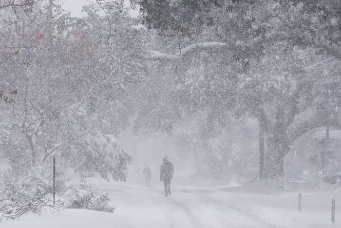 Nr. 2 South Carolina om een ​​dag later nr. 5 LSU te organiseren dan gepland na winterweer in het zuiden