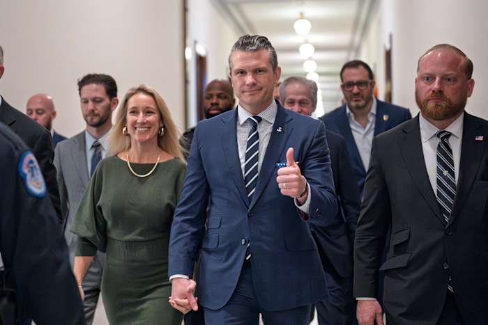 Pete Hegseth, de kandidaat van Trump voor het ambt van minister van Defensie, wordt tijdens de bevestigingshoorzitting geconfronteerd met een cruciale test