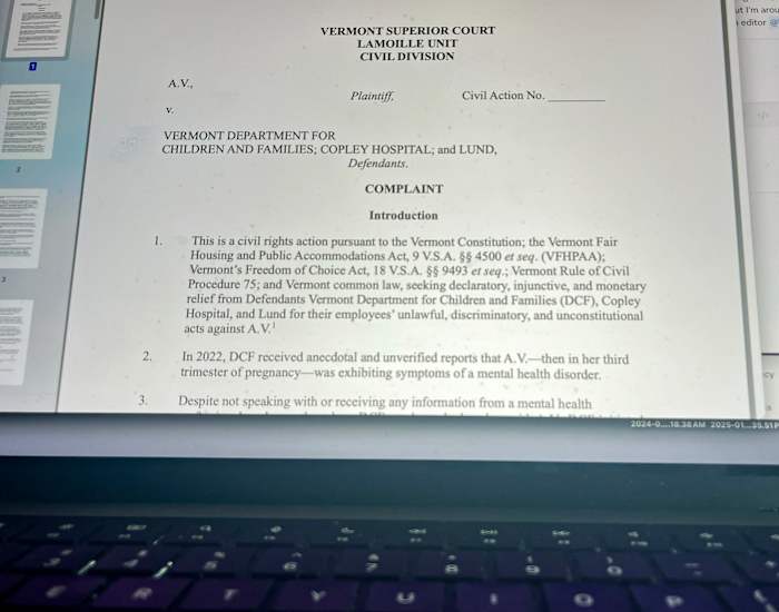 Rechtszaak beweert dat Vermont zwangere vrouwen opspoort die ongeschikt worden geacht voor het ouderschap
