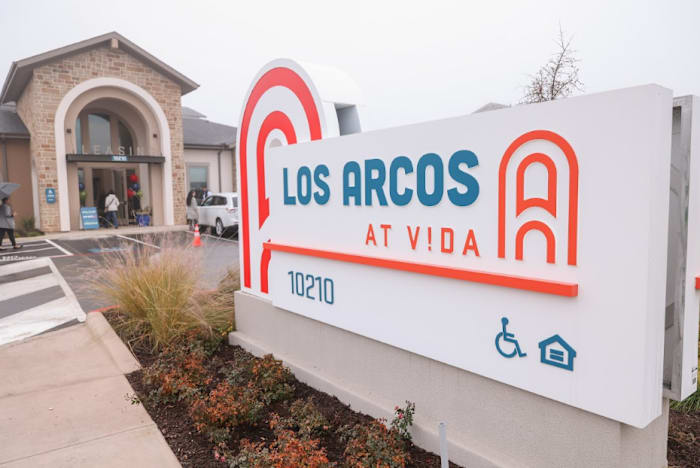 Stad San Antonio opent het eerste betaalbare woningcomplex