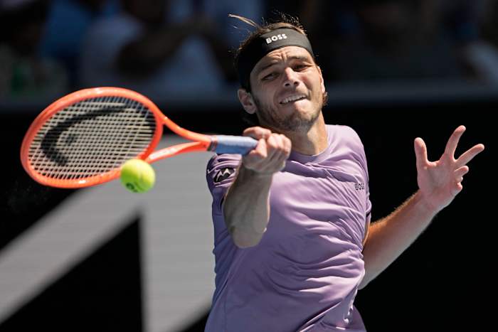 Tennisser Taylor Fritz schenkt Australian Open-prijzengeld aan natuurbrandbestrijdingsfondsen in LA