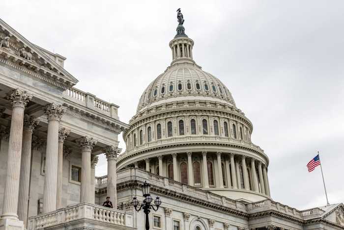 Texas Republikeinen in het Congres stellen wetsvoorstellen voor om Trump -uitvoerende bevelen te codificeren