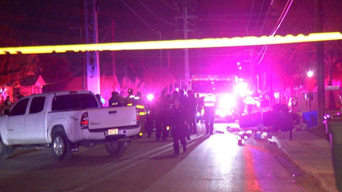 Vrouw aangereden en gedood door voertuig dat wordt achtervolgd door de politie aan South Side, zegt SAPD