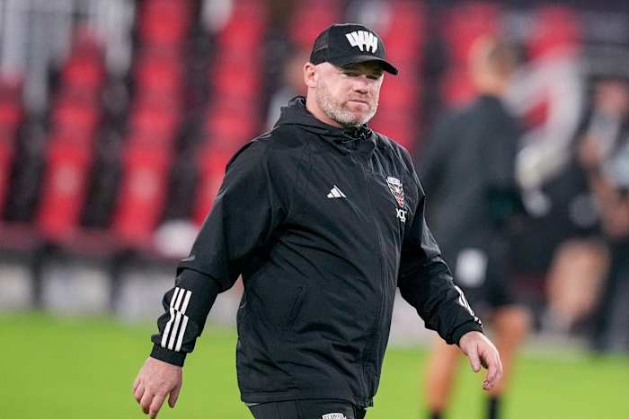 Wayne Rooney werd ontslagen als coach van Plymouth met teamlaatste in het kampioenschap