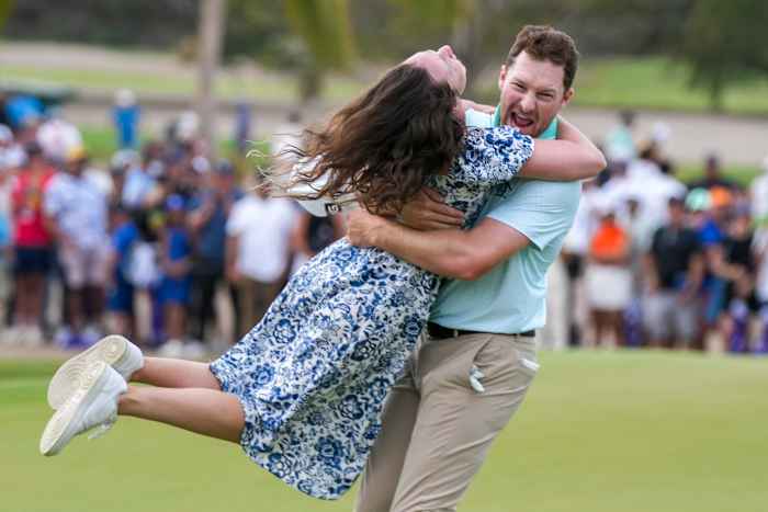 Brian Campbell verzilvert een grote pauze en wint Mexico open voor de eerste PGA Tour -titel