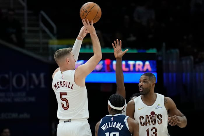 Cavaliers scoren 91 punten in de eerste helft en rout ondermanned Mavericks na Doncic Trade