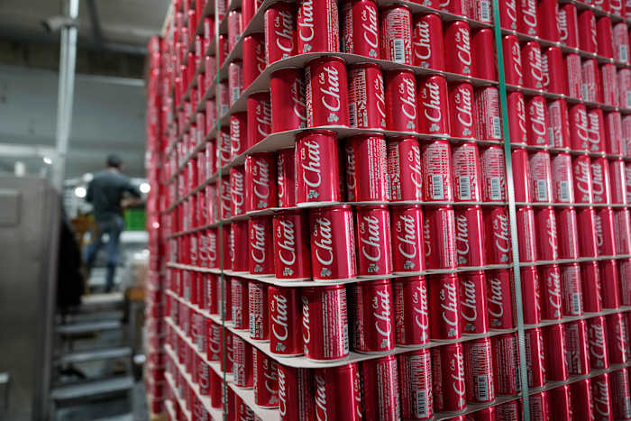 Coca-Cola's aantrekkingskracht op Palestijnen bruist terwijl de Midden-Oostenoorlog de vraag naar een lokale look-alike stimuleert