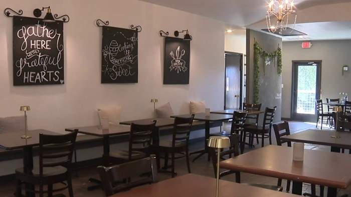 Community Support brandt Verde Bistro's triomfantelijke terugkeer